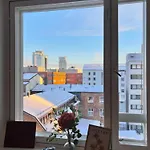 Le Petit Sommelier - 1 Bedroom, Near Metro, Garden View