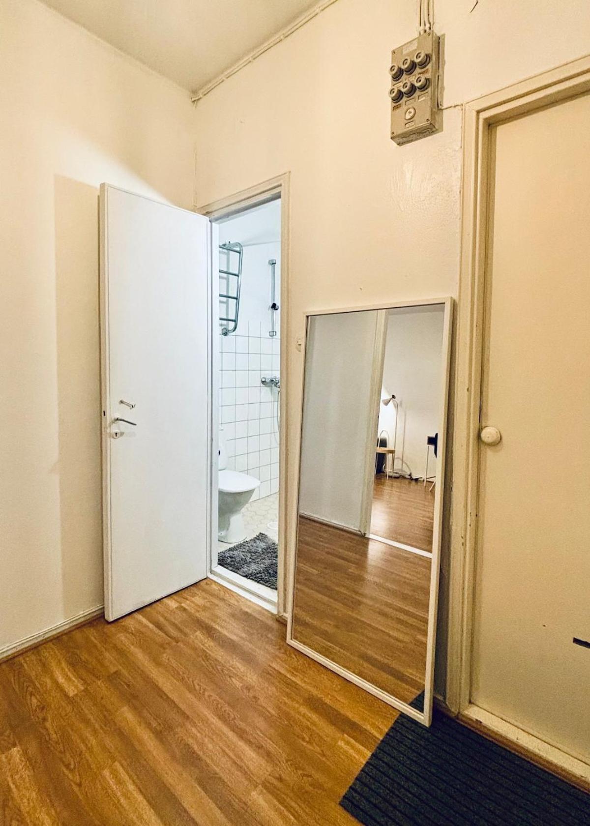 Le Petit Sommelier - 1 Bedroom, Near Metro, Garden View Appartement Helsinki